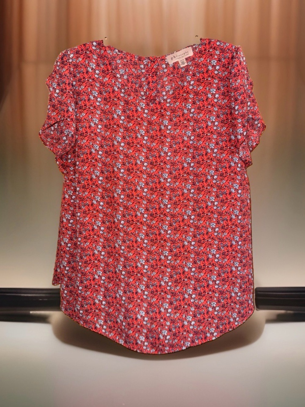 Philosophy Women’s Red Floral Tulip Short Sleeve Blouse-1XL-EC
